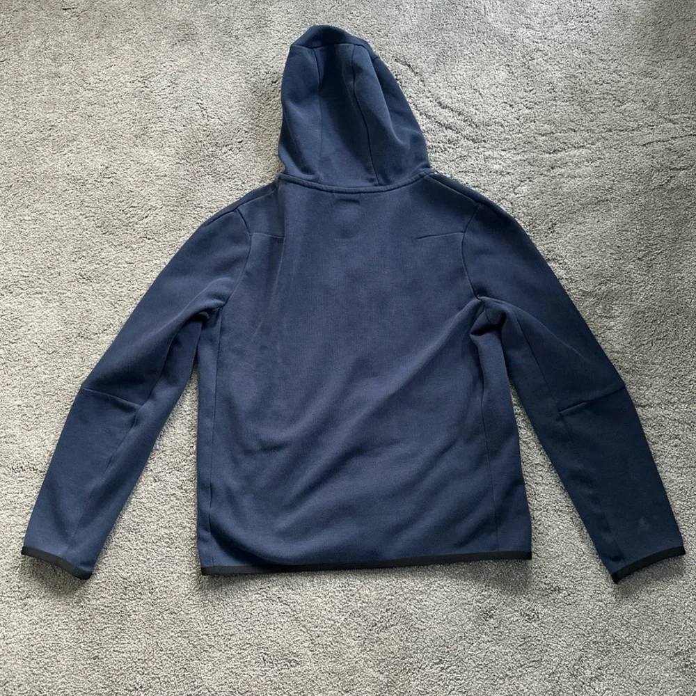nike tech - Picture 2 of 9